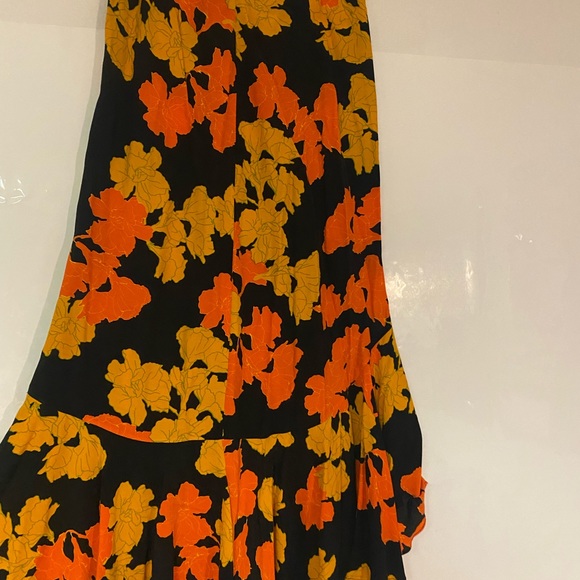 Topshop Midi Skirt Black and Orange Floral Asymmetrical Ruffle Boho size 8 - Picture 2 of 3